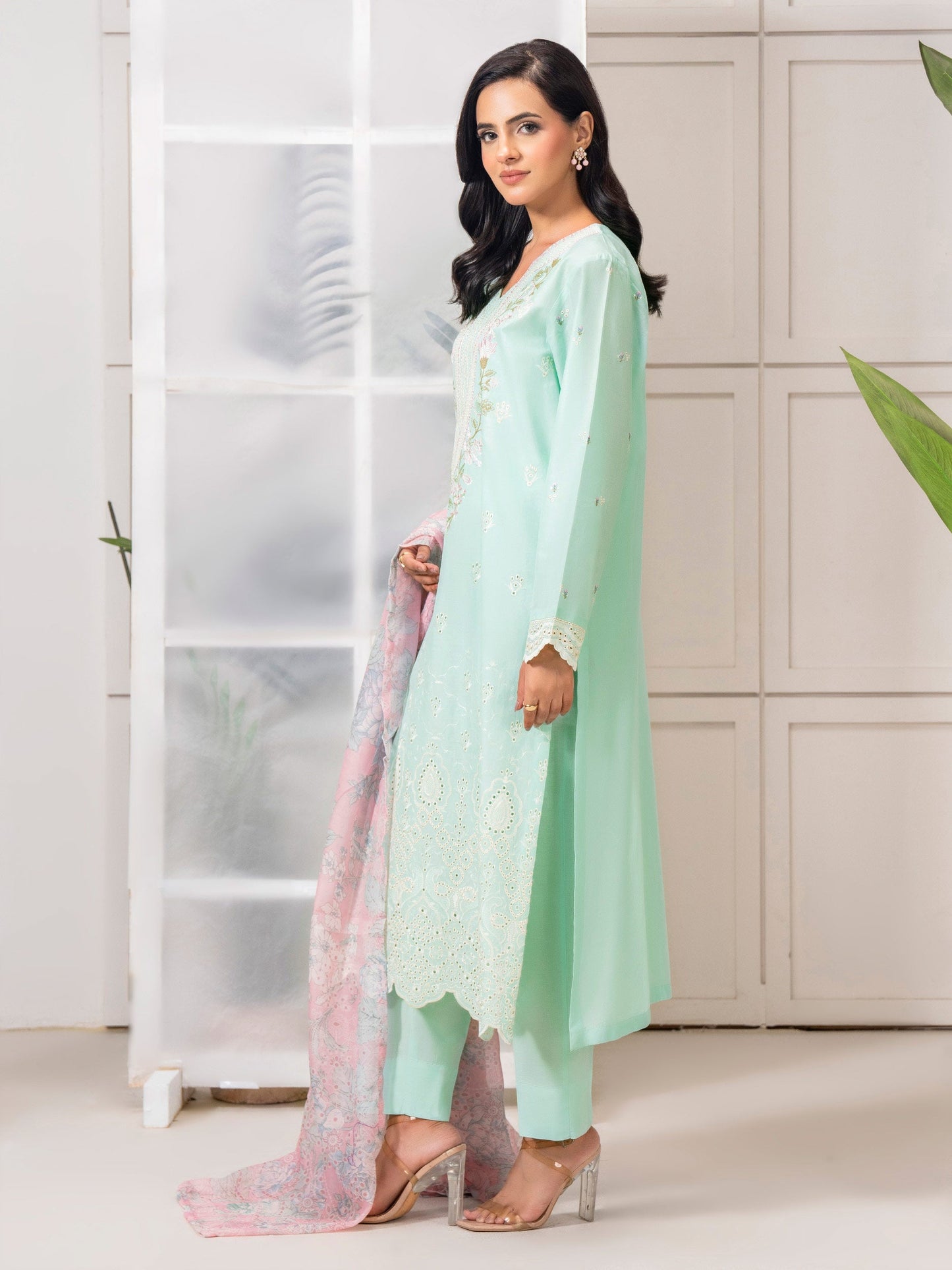 3 Piece Lawn Suit-Embroidered (Pret)