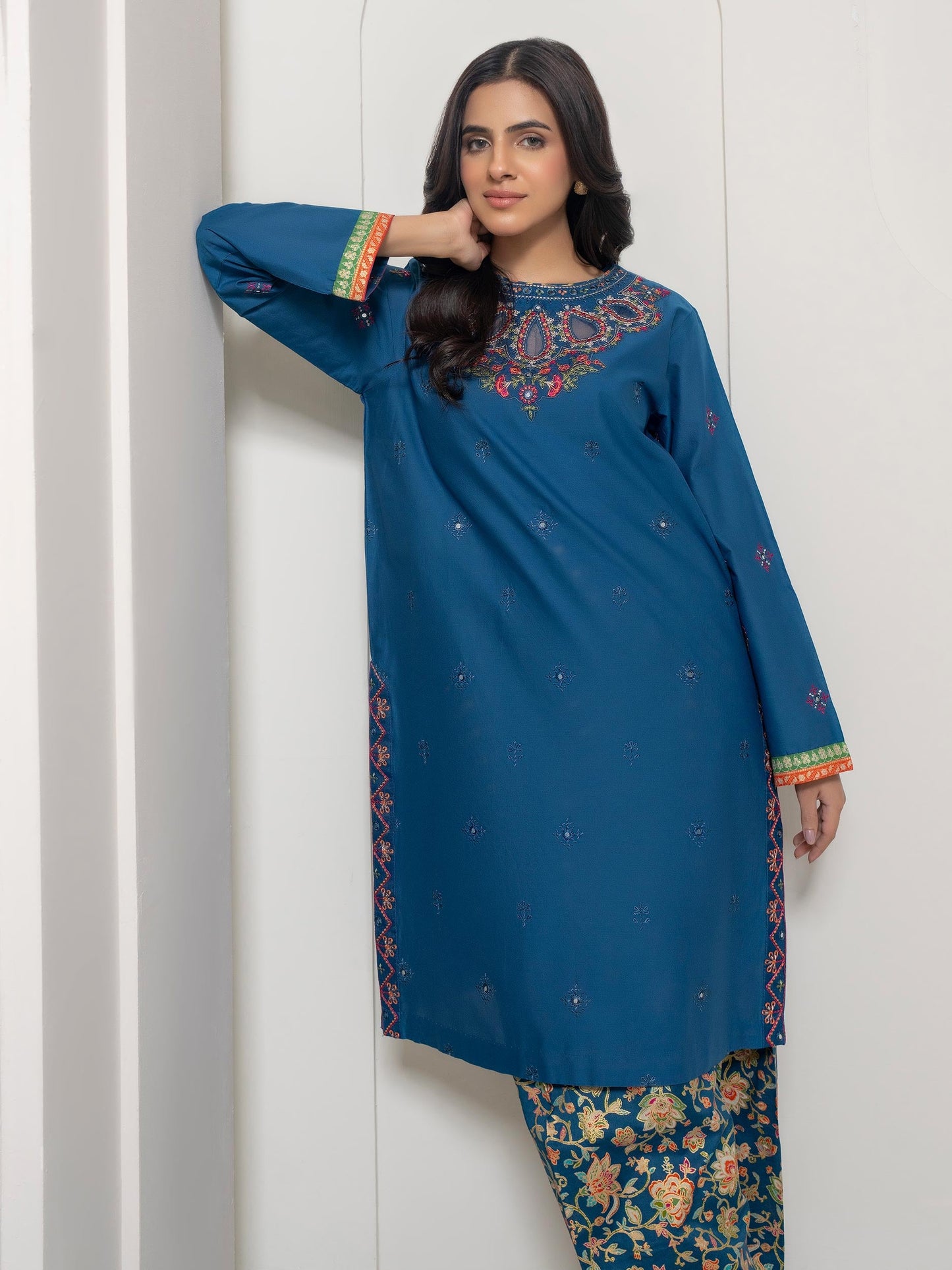2 Piece Lawn Suit-Embroidered (Pret)