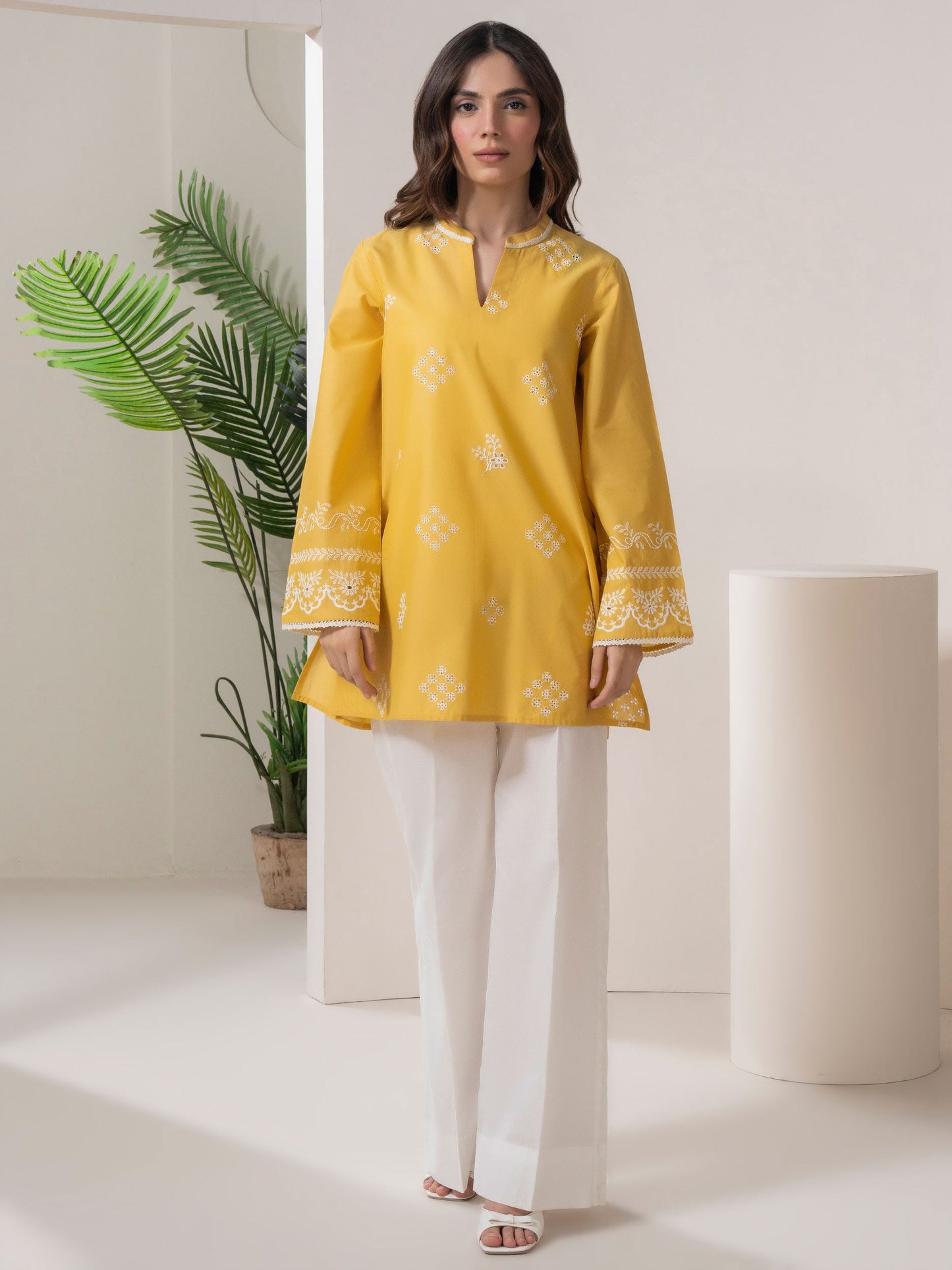 Cambric Top-Embroidered (Pret)