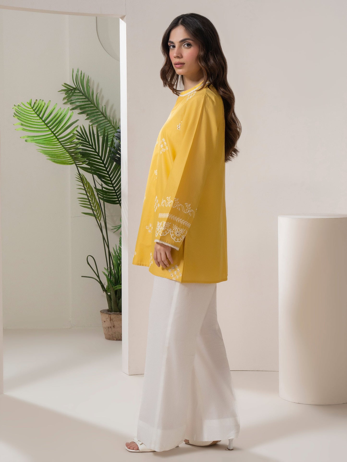 Cambric Top-Embroidered (Pret)