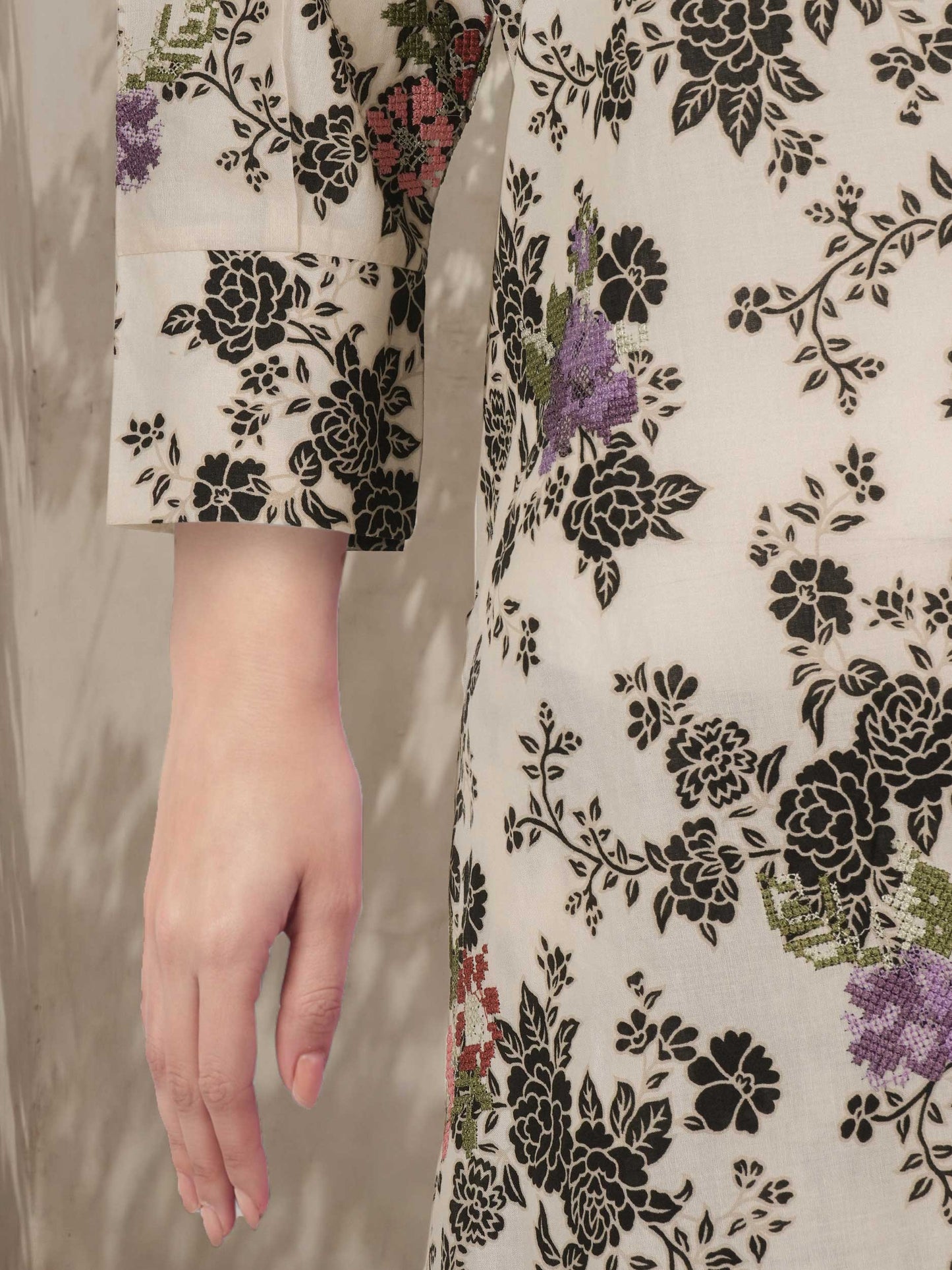 2 Piece Cambric Suit- Embroidered (Pret)