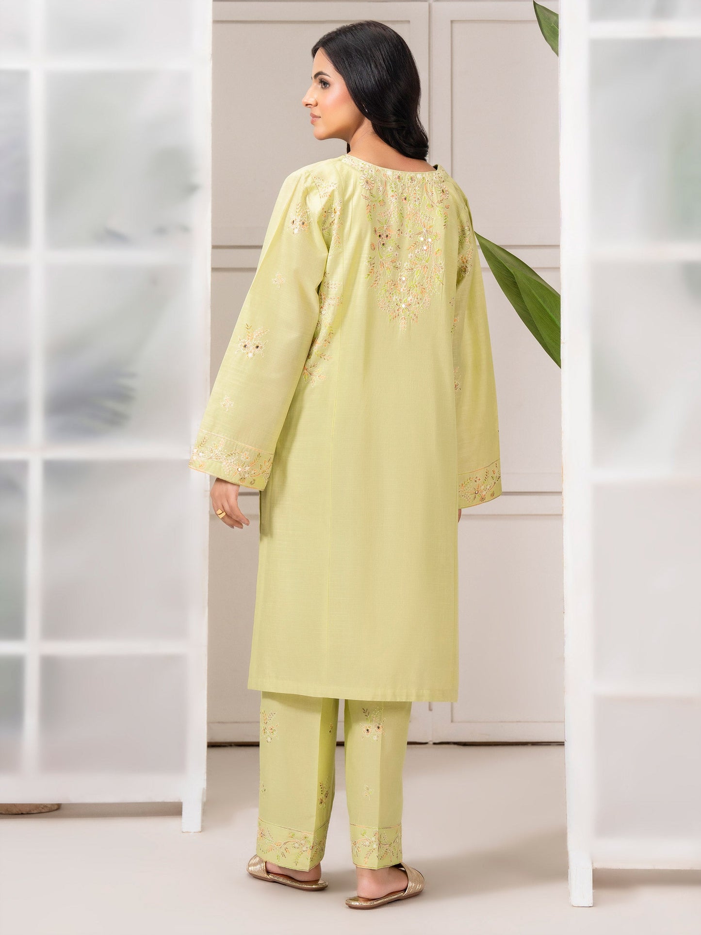 2 Piece Lawn Suit-Embroidered (Pret)
