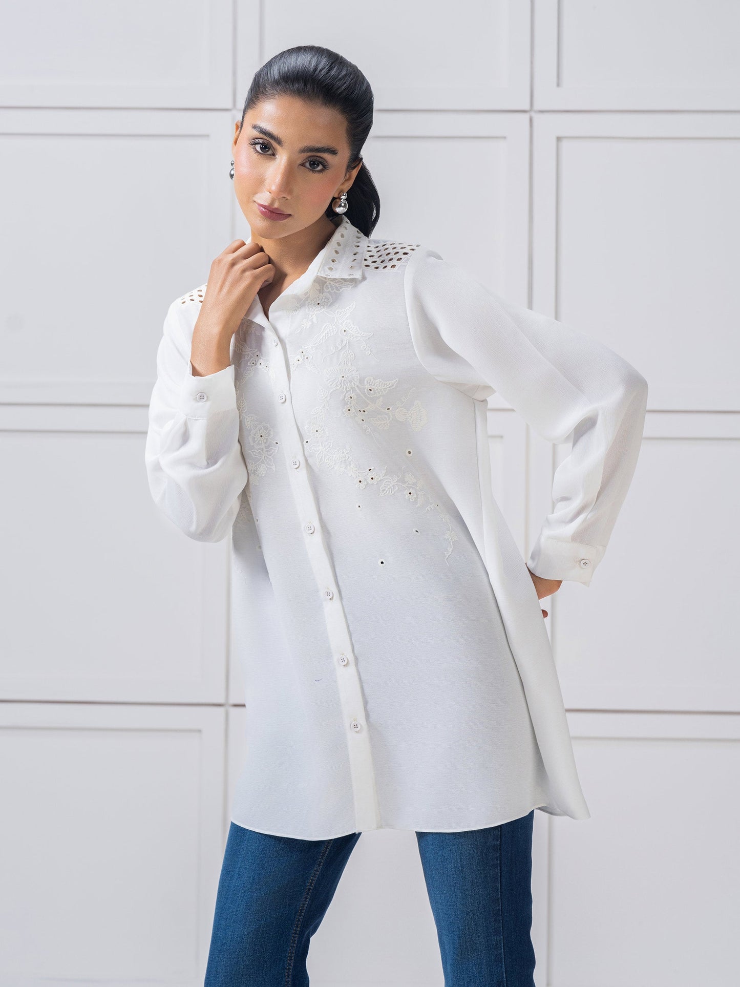 Embroidered Grip Top