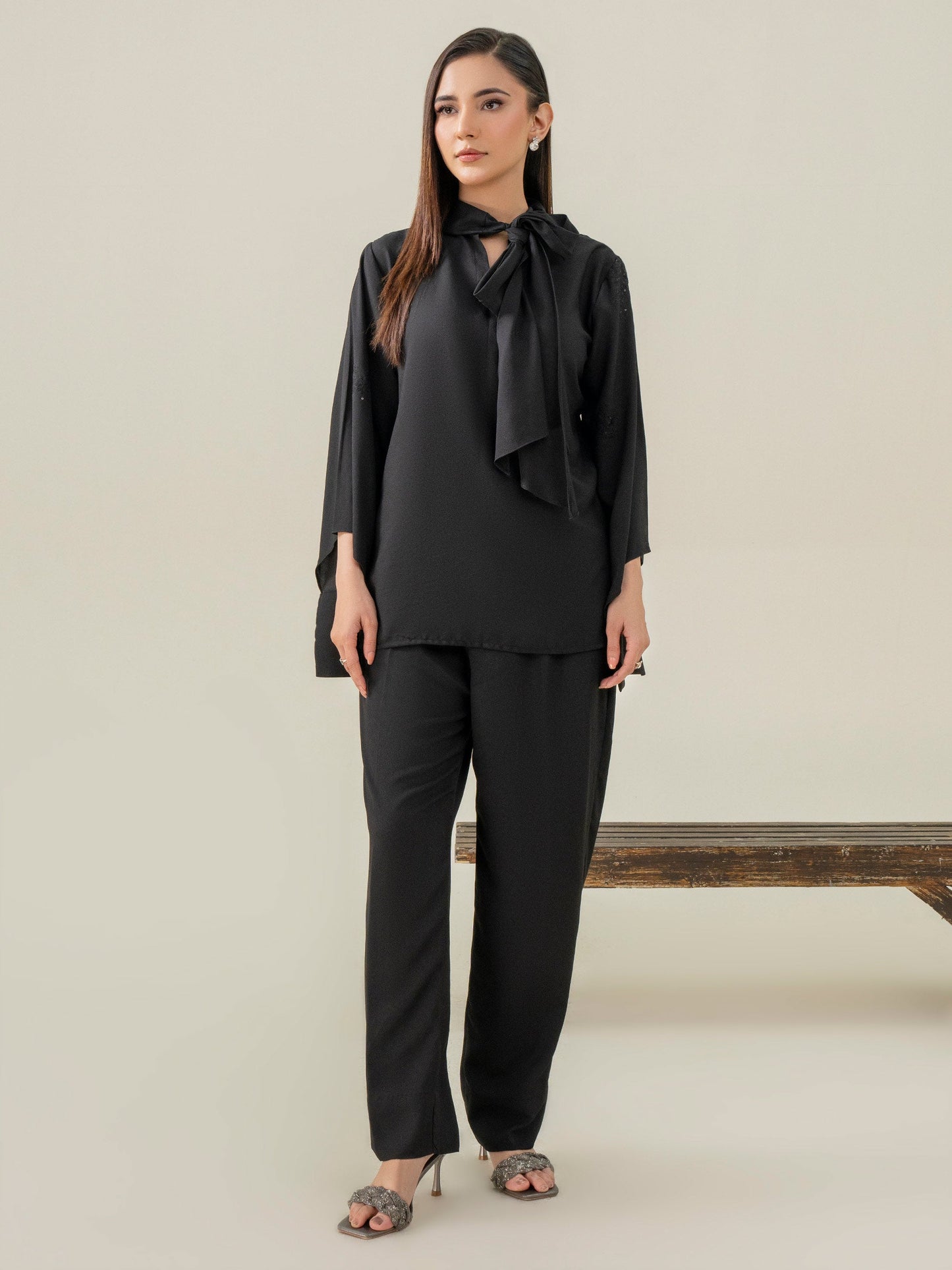 Grip Co-Ord Set-Embroidered (Pret)