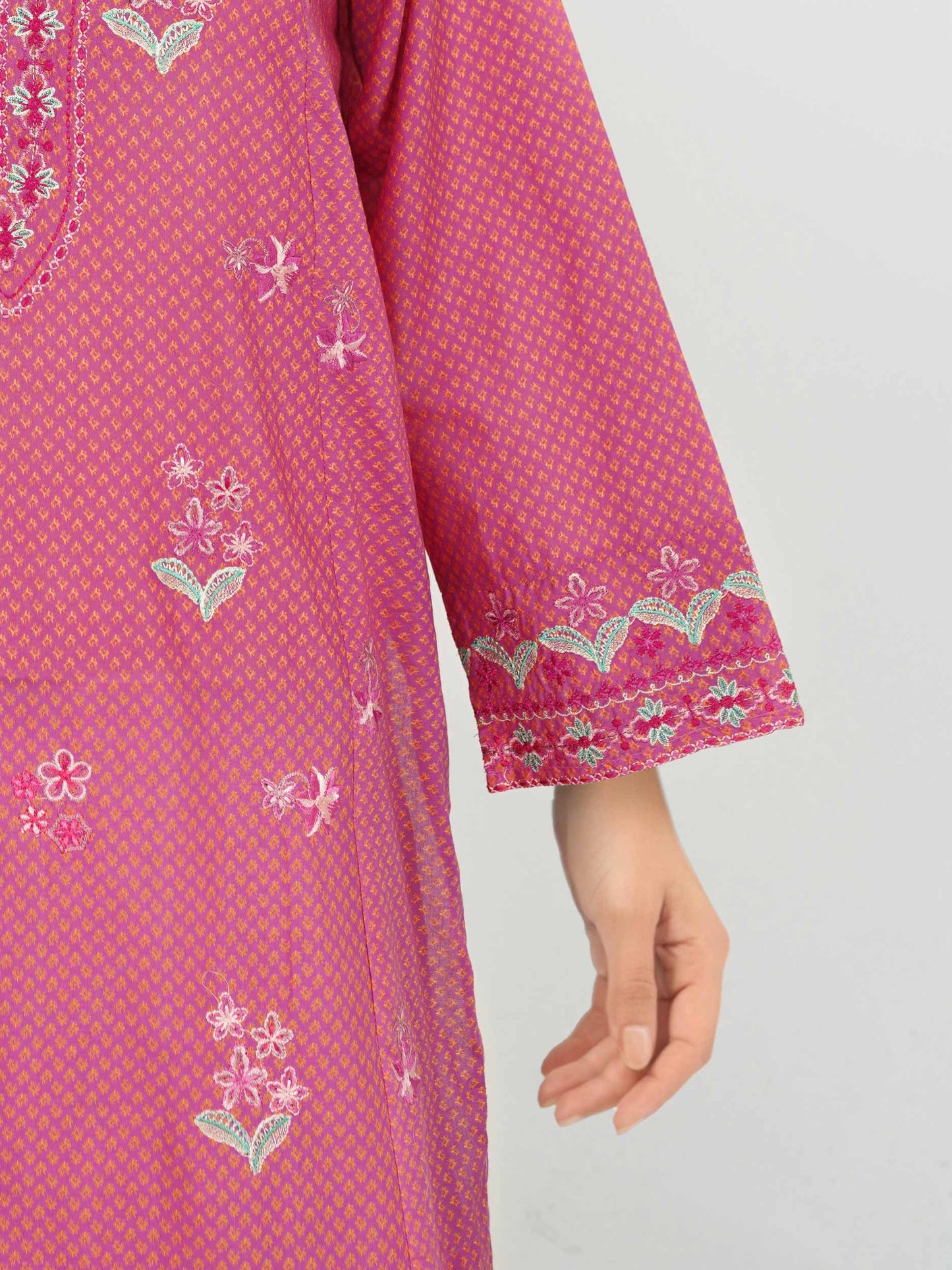 2 Piece Lawn Suit- Embroidered (Pret)