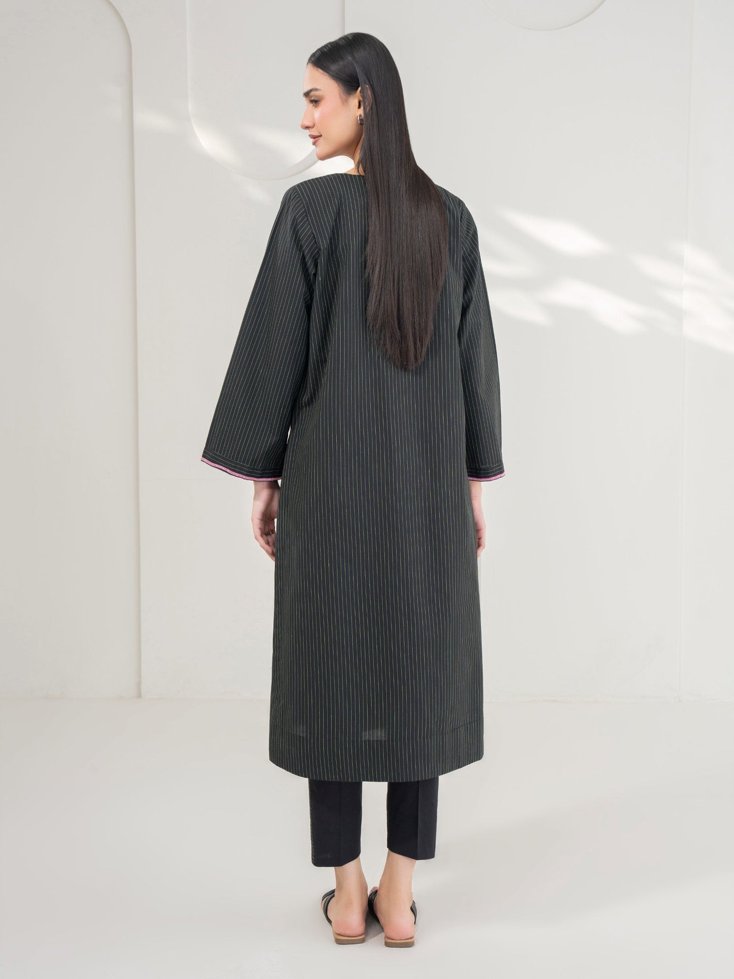 2 Piece Yarn Dyed Suit-Embroidered (Pret)