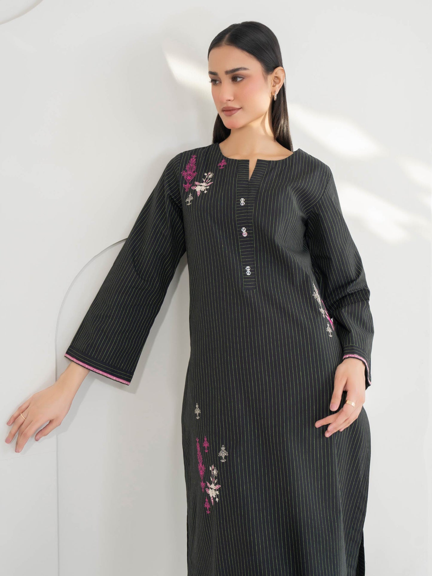 2 Piece Yarn Dyed Suit-Embroidered (Pret)