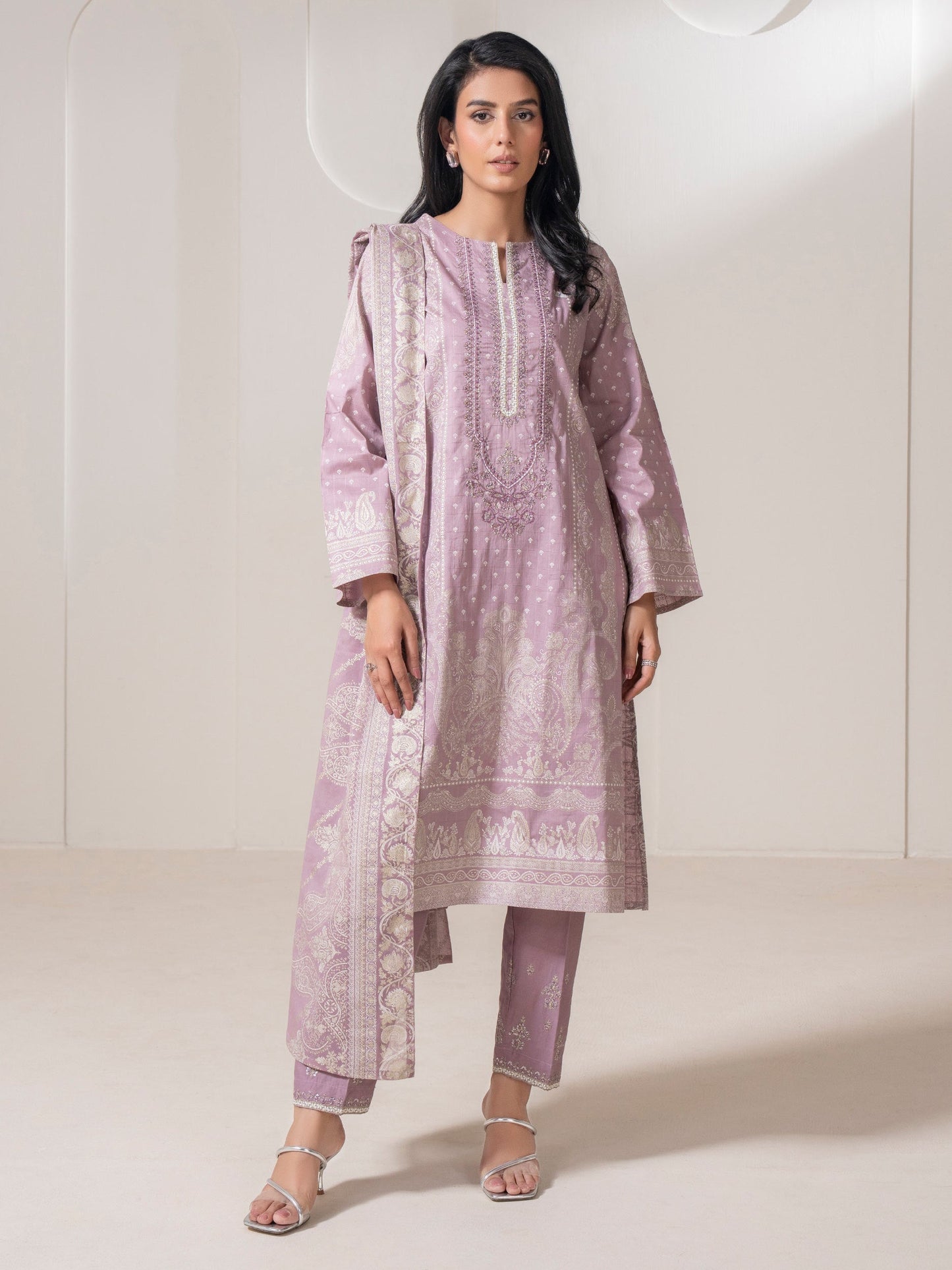 3 Piece Lawn Suit-Embroidered (Pret)