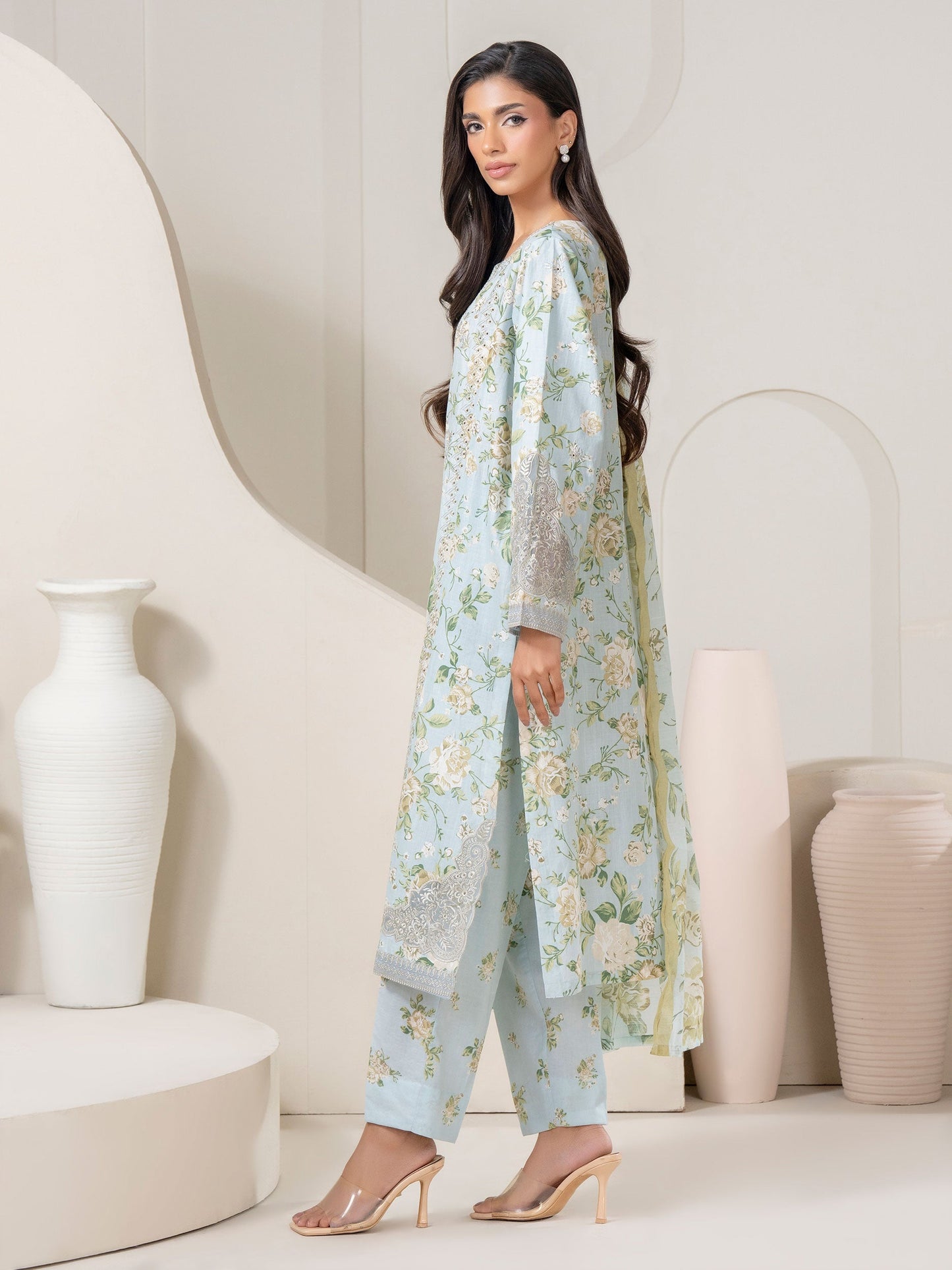 3 Piece Lawn Suit-Embroidered (Pret)
