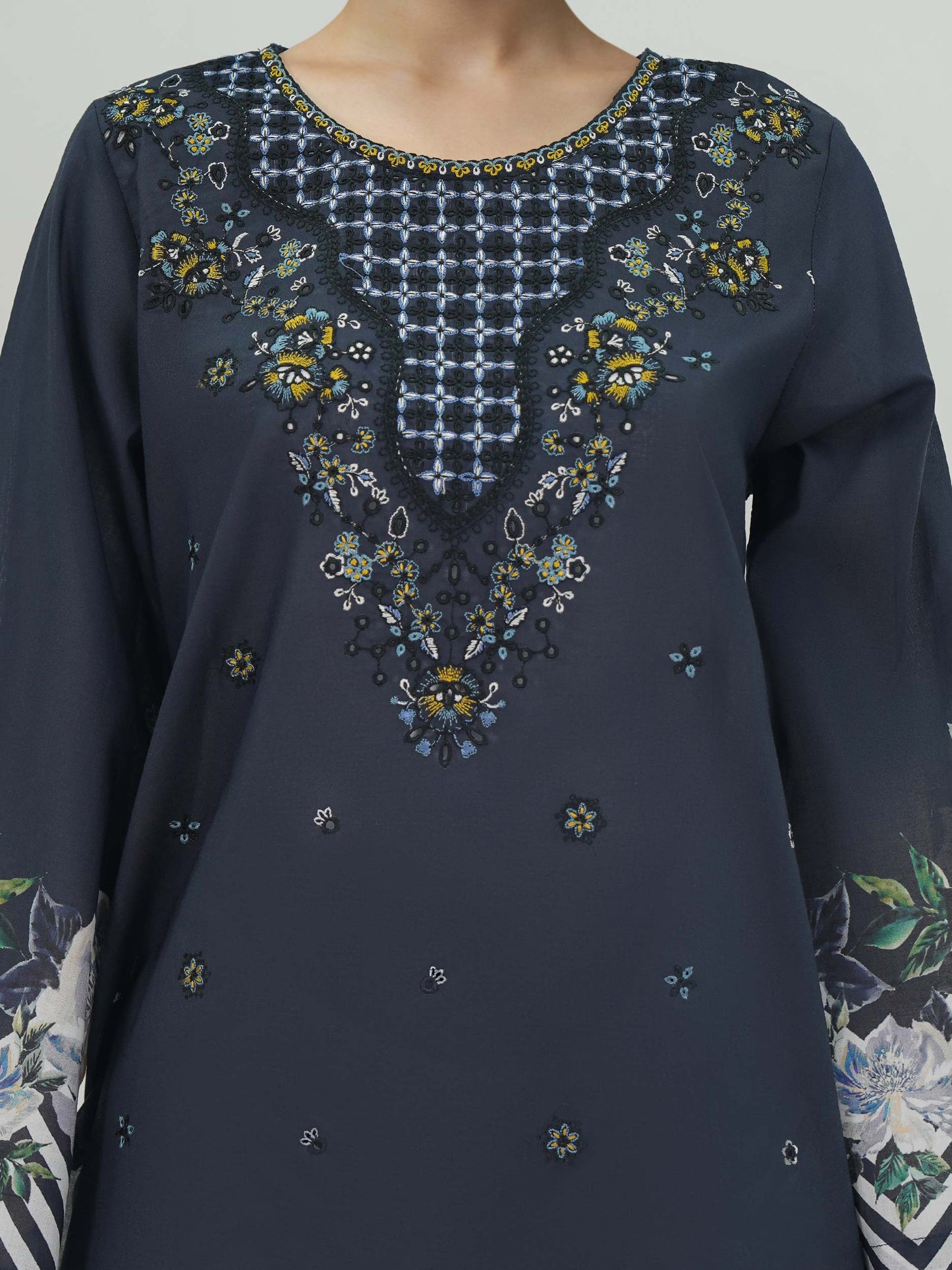 2 Piece Lawn Suit- Embroidered (Pret)