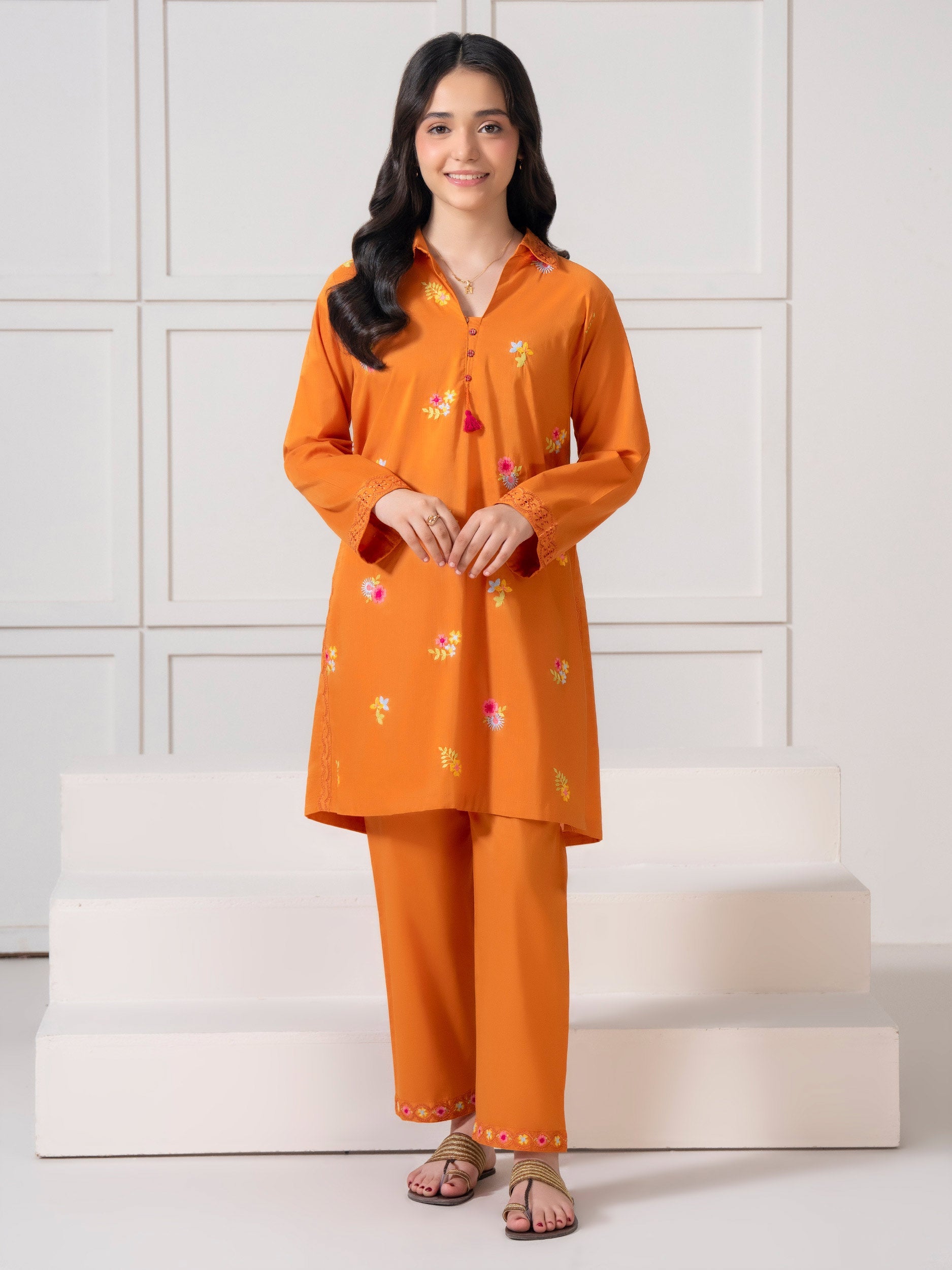 2 Piece Lawn Suit-Embroidered 2-piece-lawn-suit-embroidered