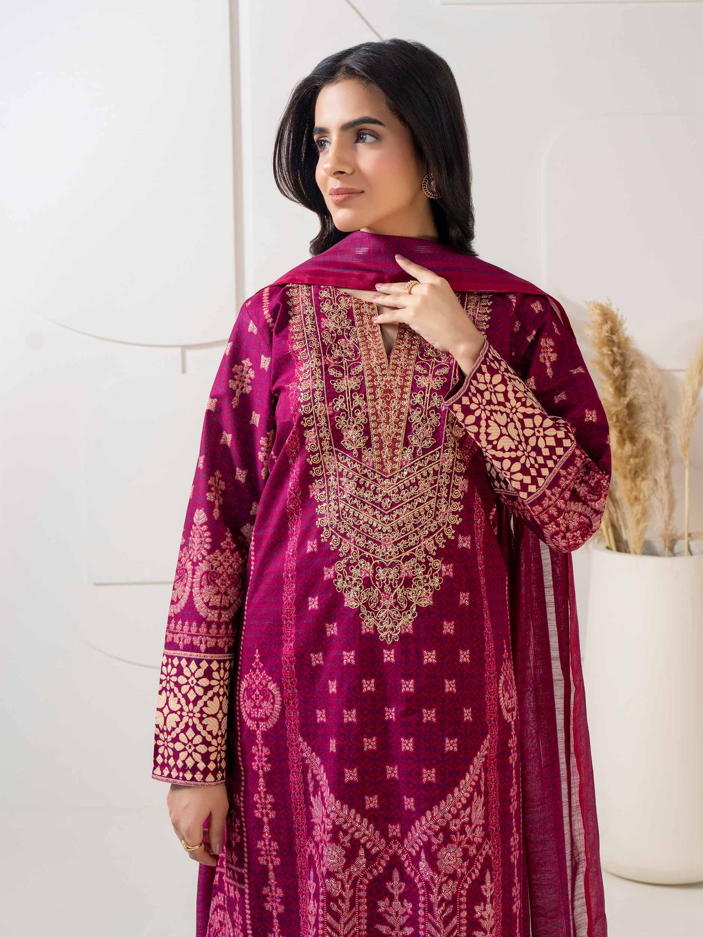 3 Piece Lawn Suit-Embroidered (Pret)
