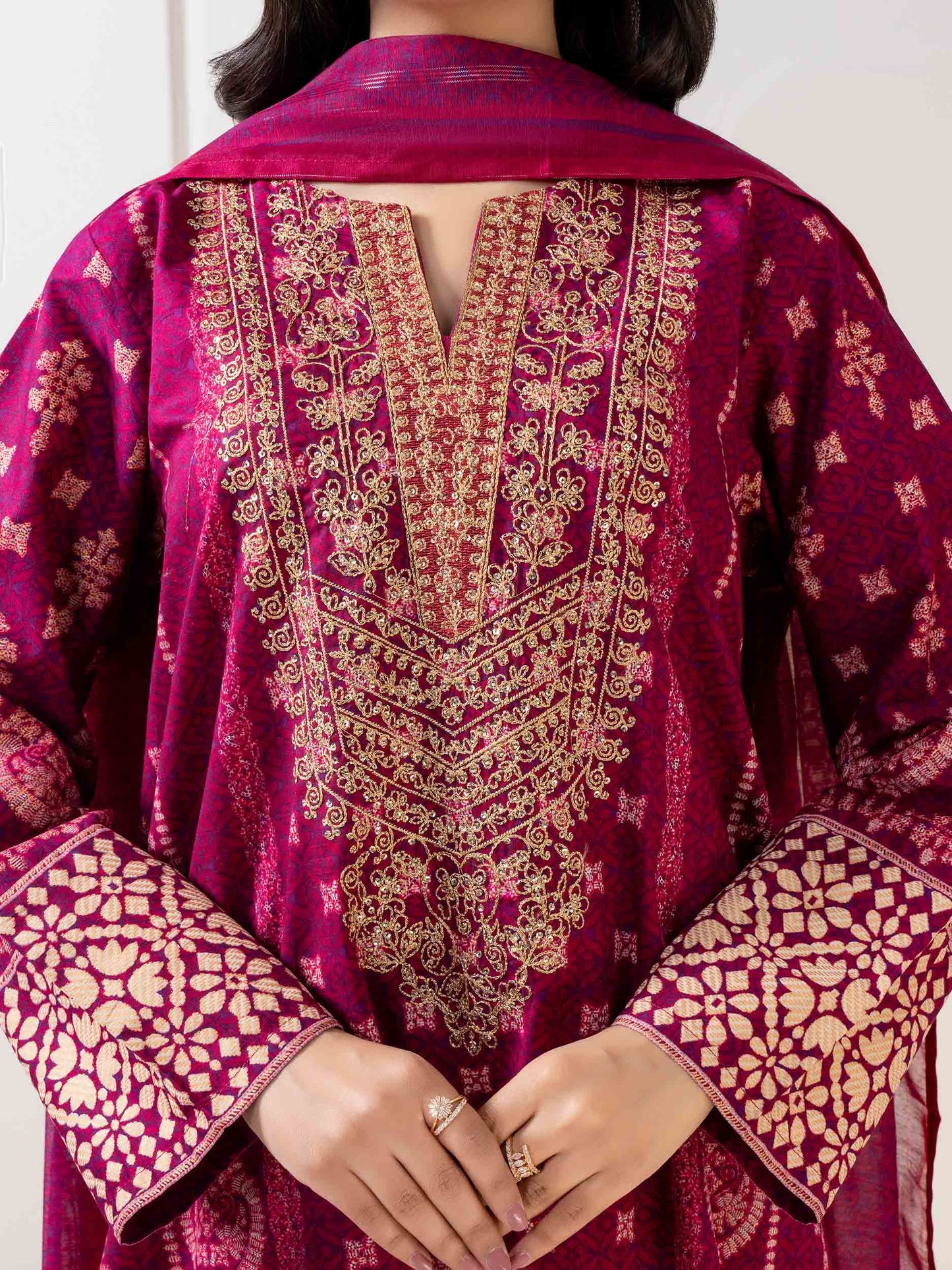 3 Piece Lawn Suit-Embroidered (Pret)