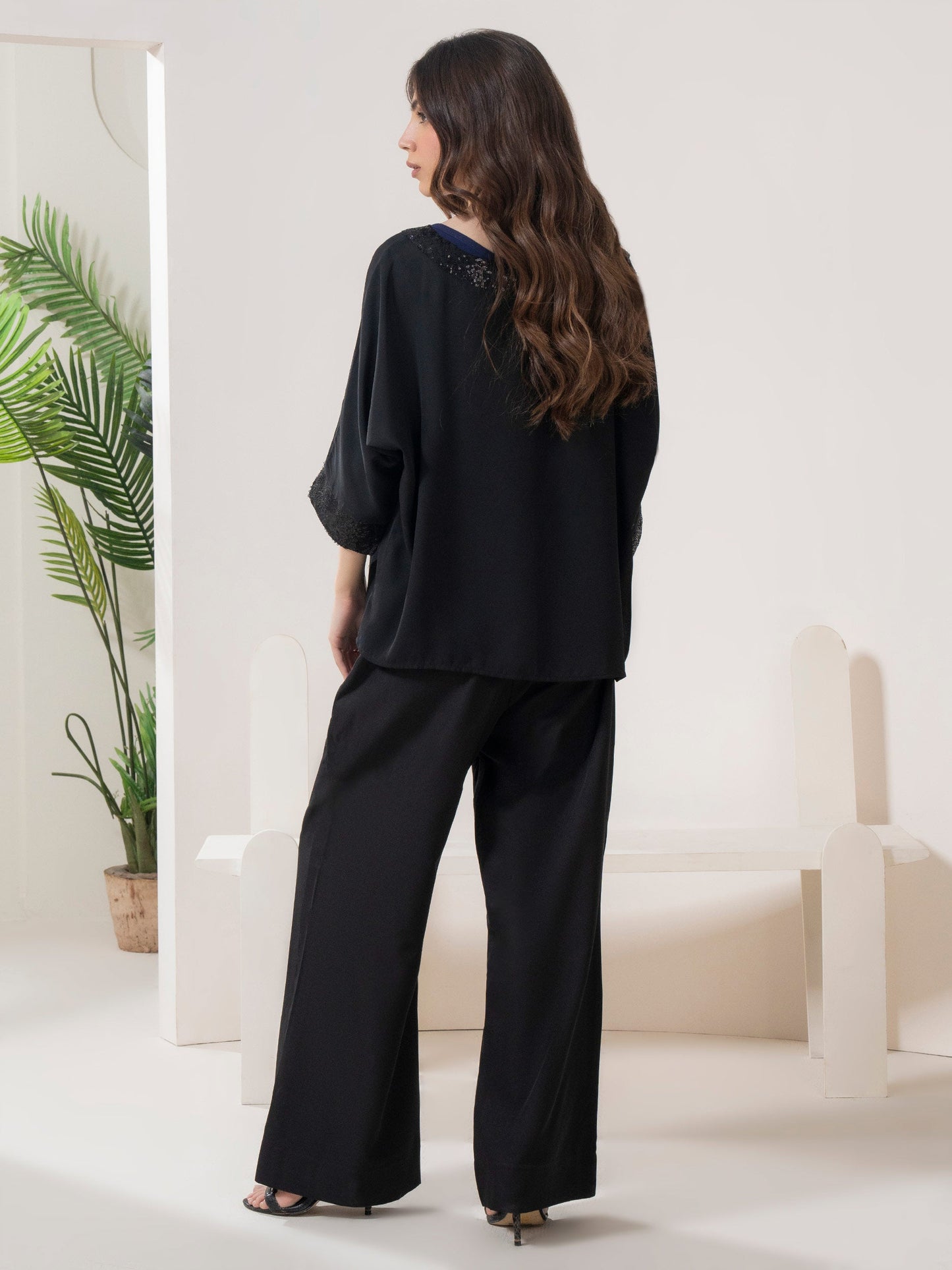 Embroidered Grip Top