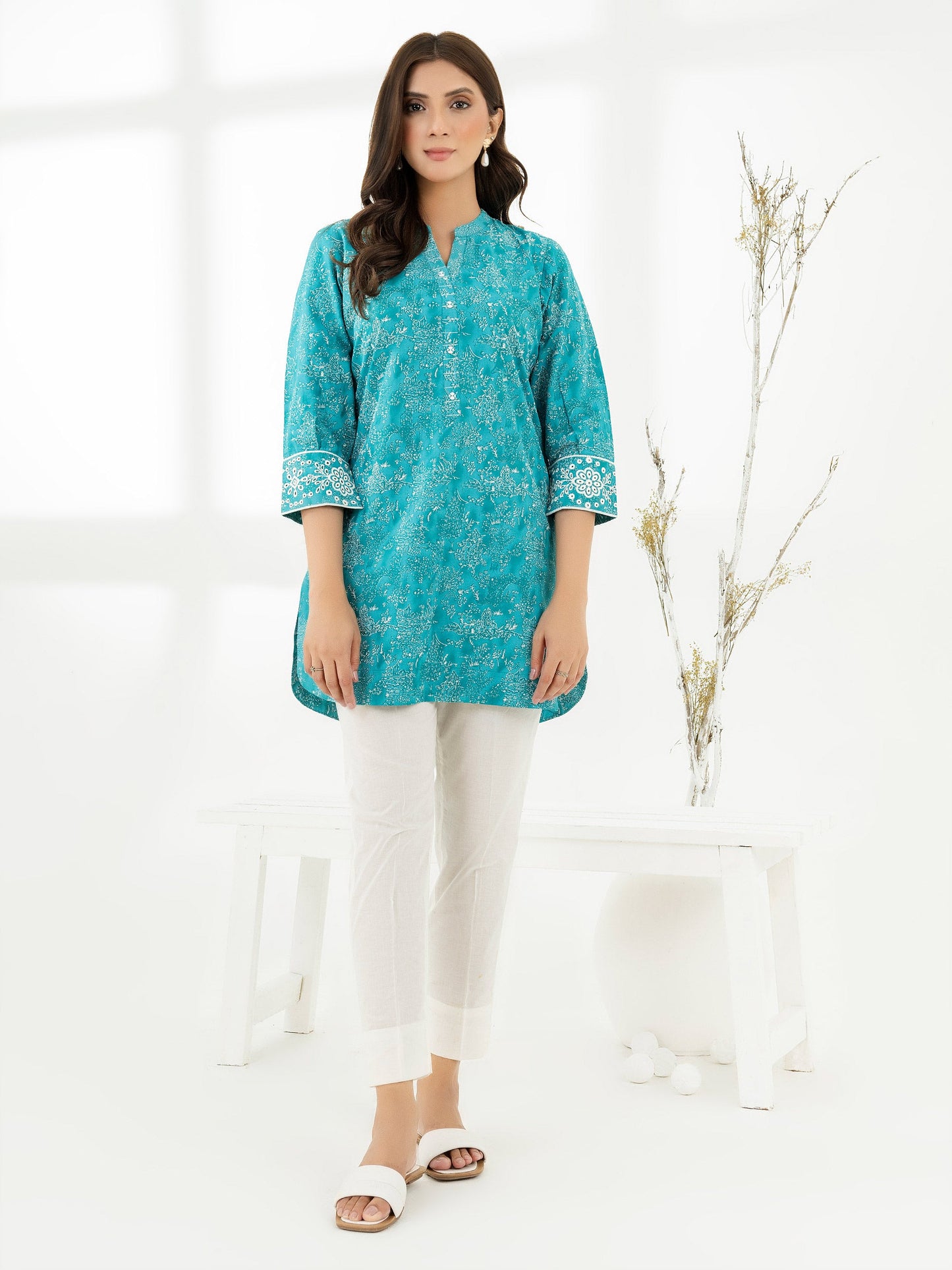 Cambric Kurti-Embroidered (Pret)