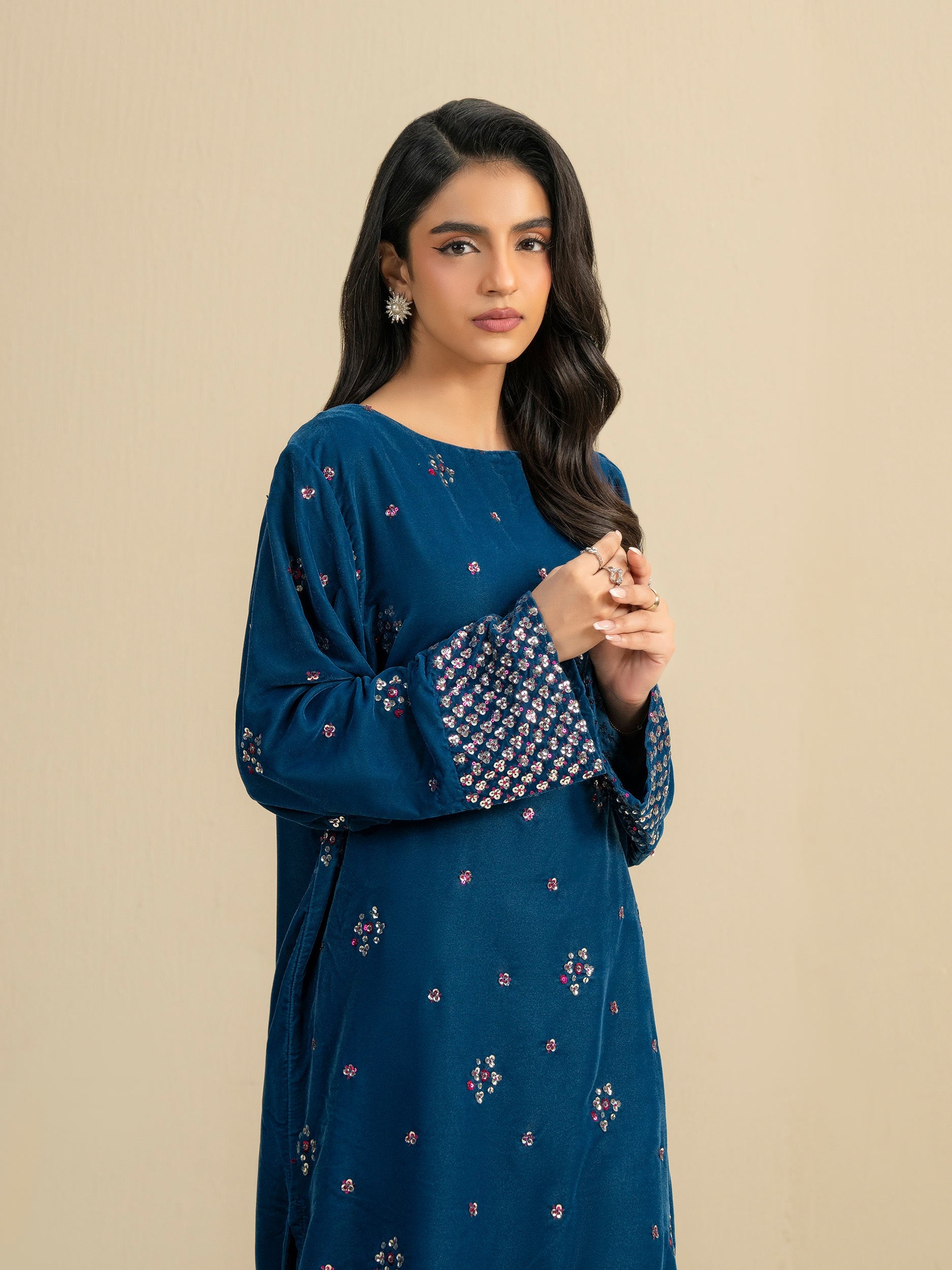 2-piece-velvet-suit-embellished-(pret)