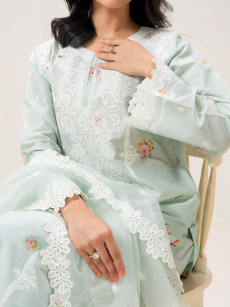 3-piece-lawn-suit-embroidered-(pret)