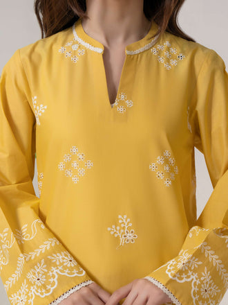 cambric-top-embroidered-(pret)
