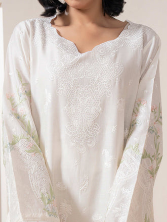 2-piece-lawn-suit-embroidered-(pret)