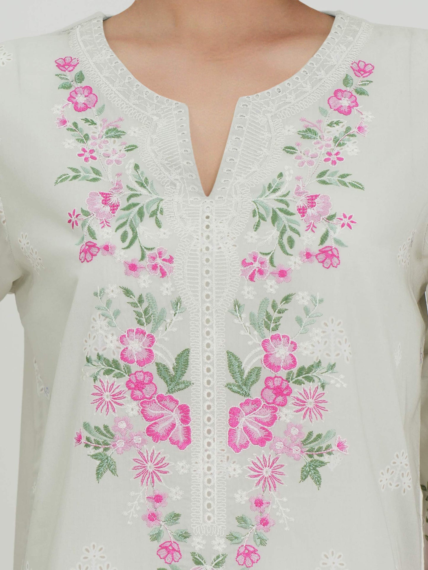 3 Piece Lawn Suit- Embroidered (Pret)