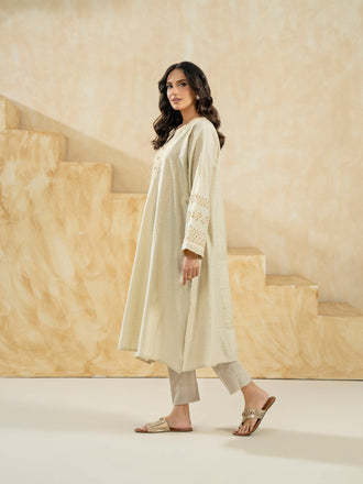 lawn-shirt-embroidered-(pret)