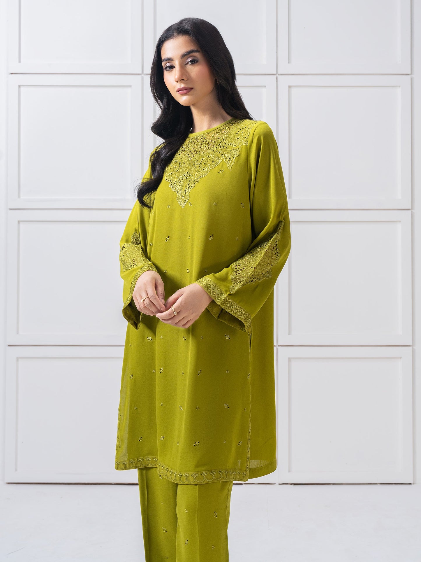 Grip Co-Ord Set-Embroidered (Pret)