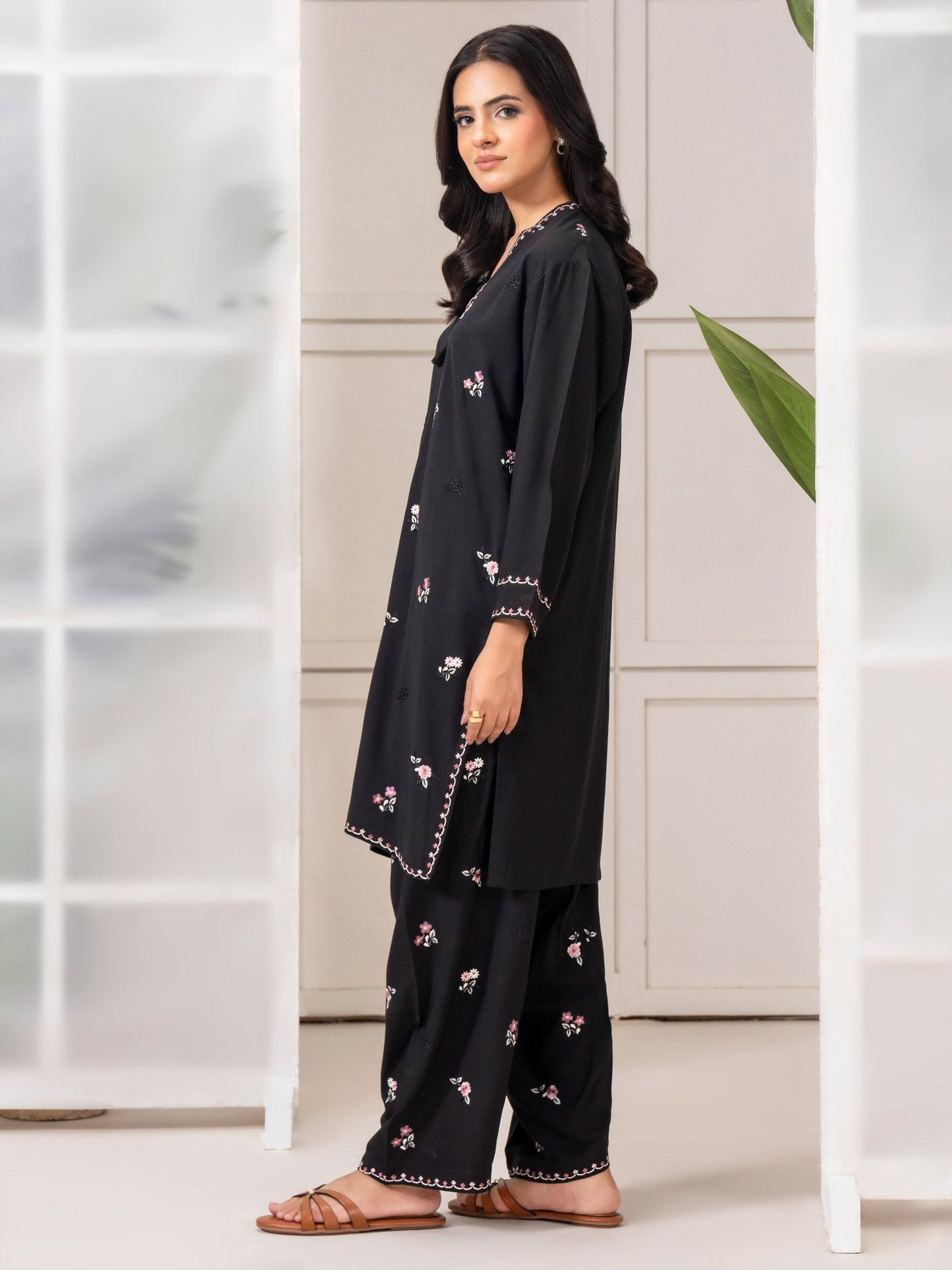 2 Piece Linen Suit-Embroidered (Pret)