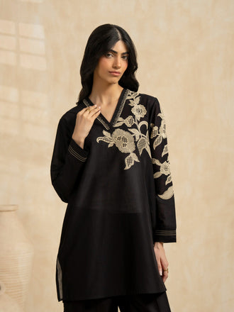 lawn-co-ord-set-embroidered-(pret)