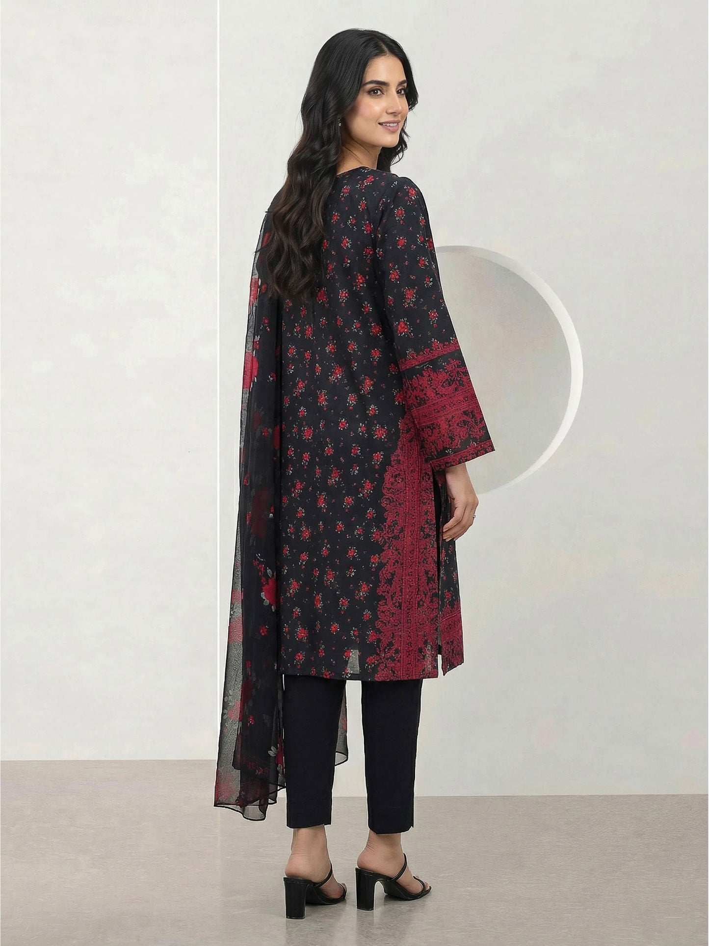 2 Piece Lawn Suit (Pret)