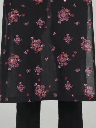 2-piece-lawn-suit--embroidered-(pret)