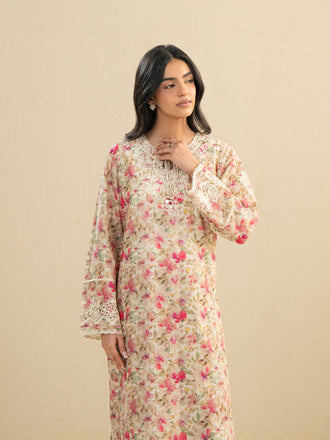 2-piece-cambric-suit-embroidered-(pret)