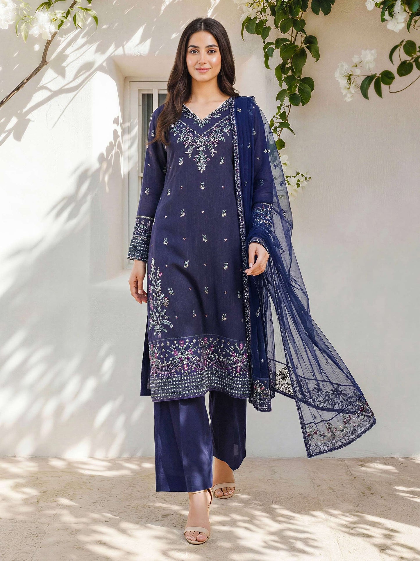 3 Piece Lawn Suit- Embroidered (Pret)