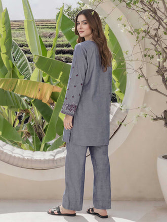 2-piece-yarn-dyed-suit--embroidered-(pret)