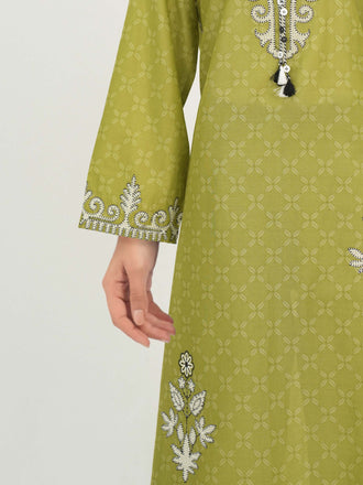 2-piece-lawn-suit--embroidered-(pret)