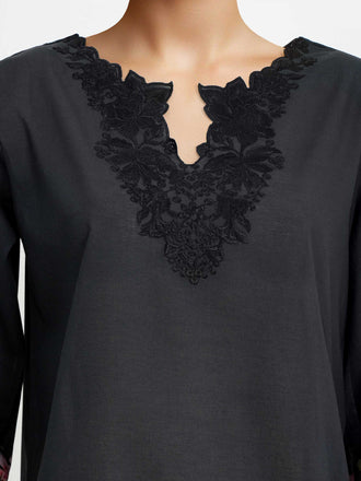 lawn-shirt-embroidered-(pret)