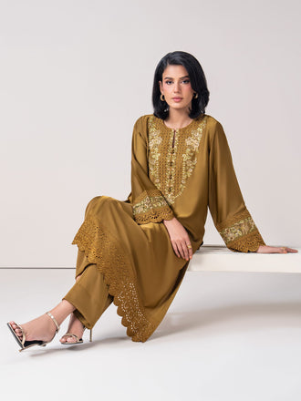 2-piece-silk-suit--embroidered-(pret)