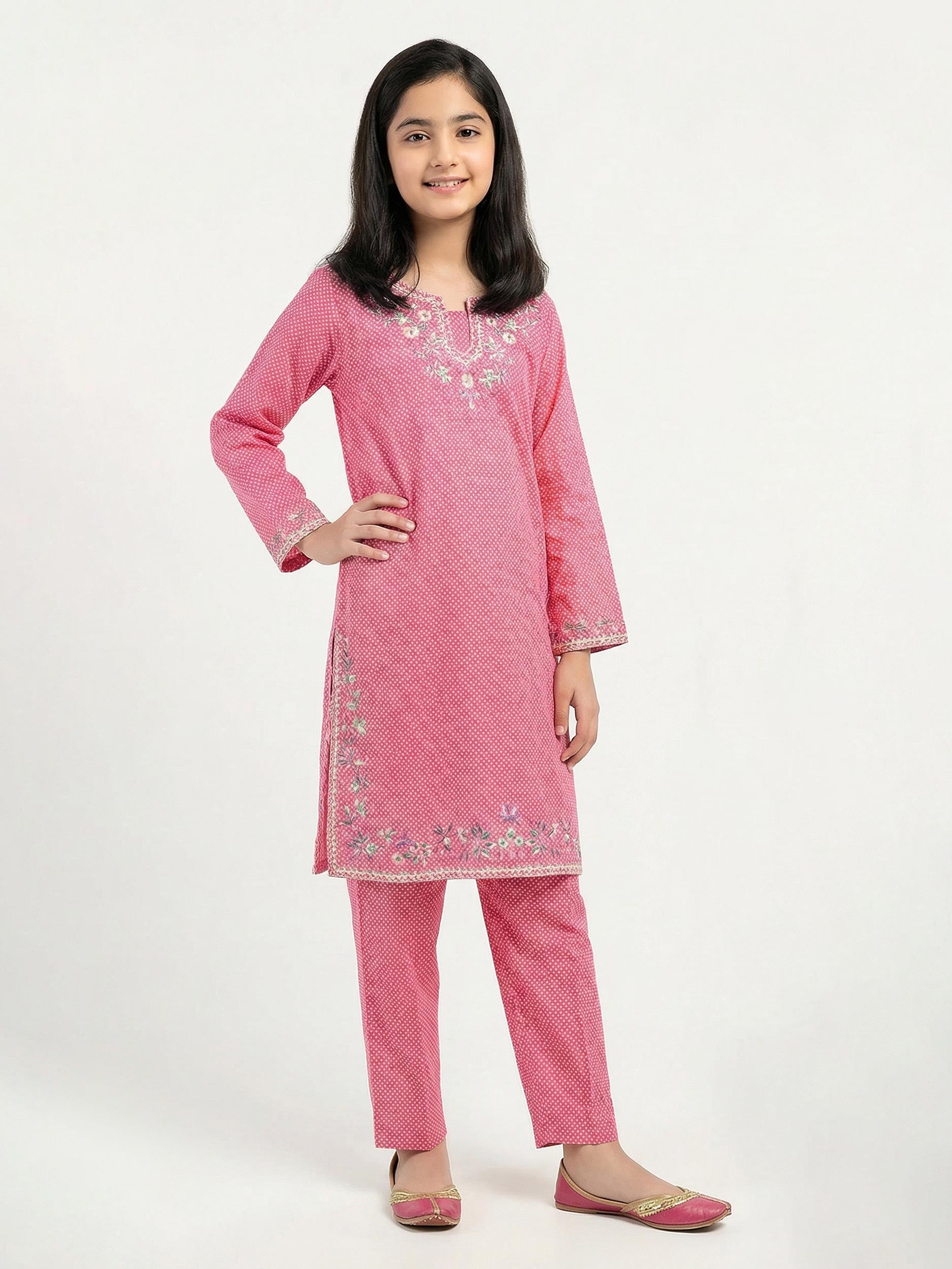 2-piece-khaddar-suit--embroidered-(pret)