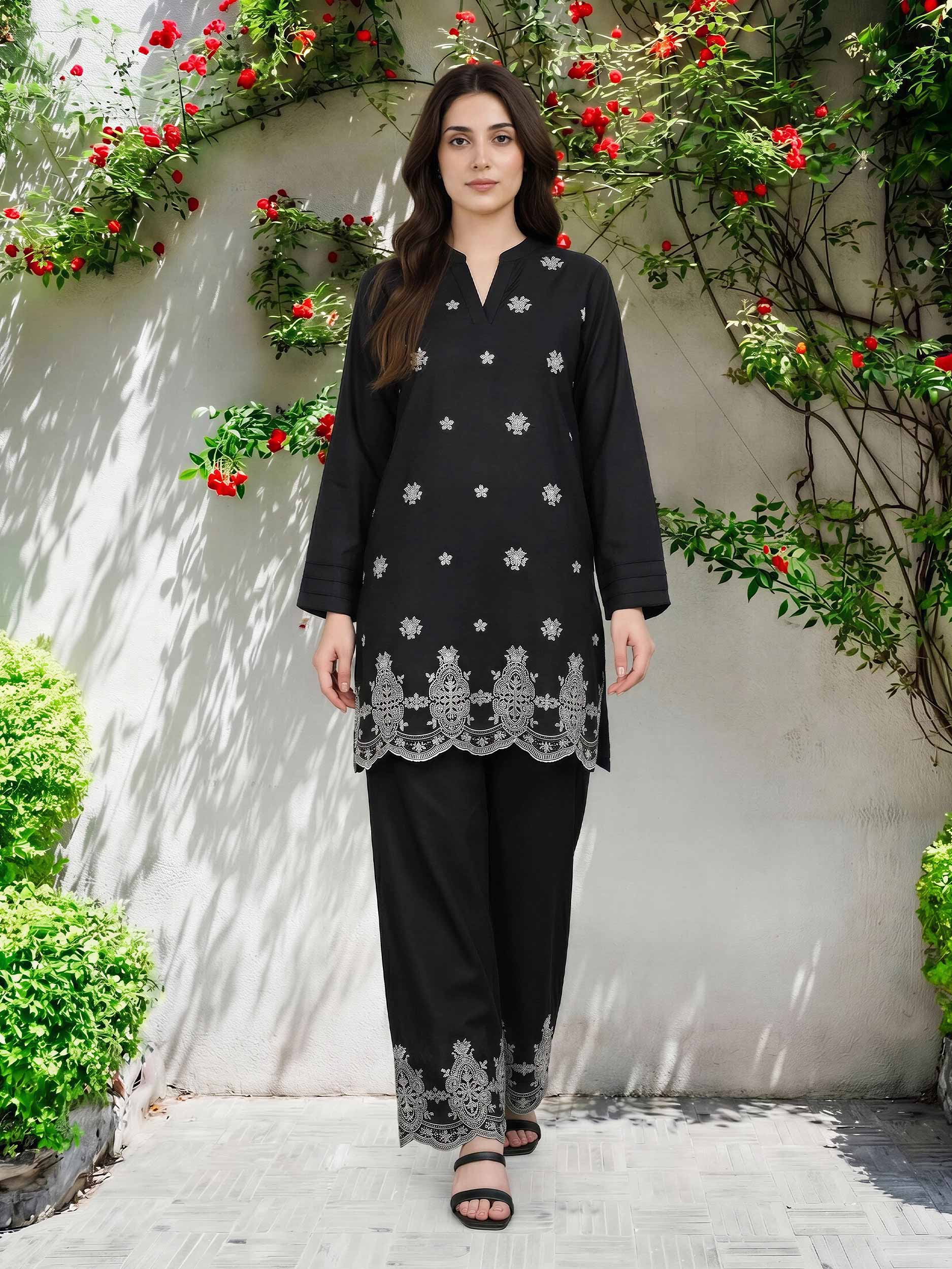 2-piece-silk-suit--embroidered-(pret)