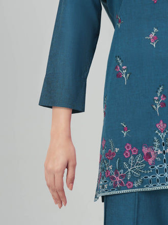 yarn-dyed-co-ord-set--embroidered