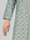 2-piece-lawn-suit--embroidered-(pret)