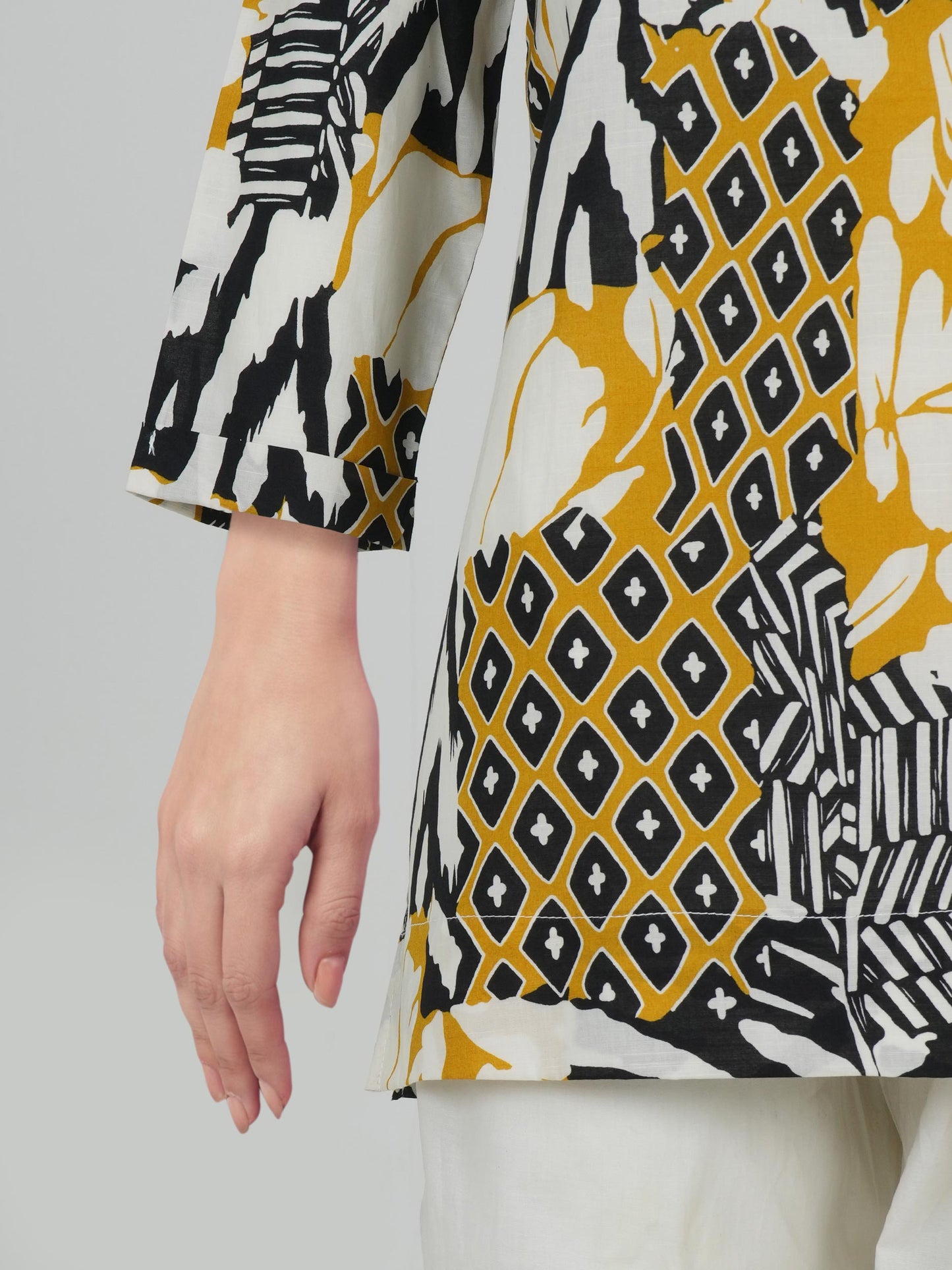 Lawn Slub Kurti (Pret)