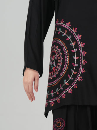 2-piece-viscose-suit--embroidered