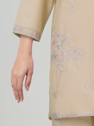 yarn-dyed-kurti--embroidered