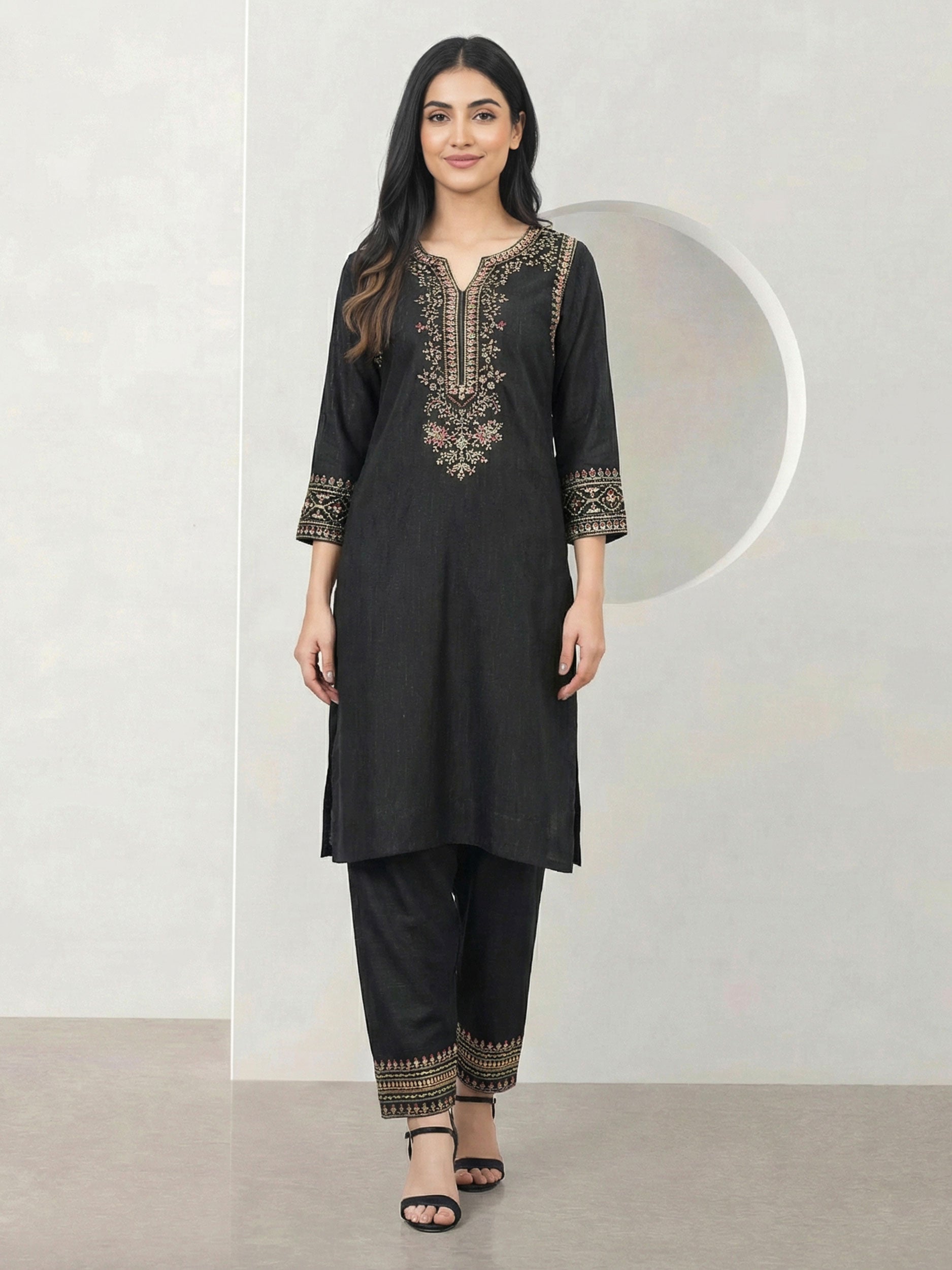 2-piece-viscose-glitter-suit--embroidered-(pret)