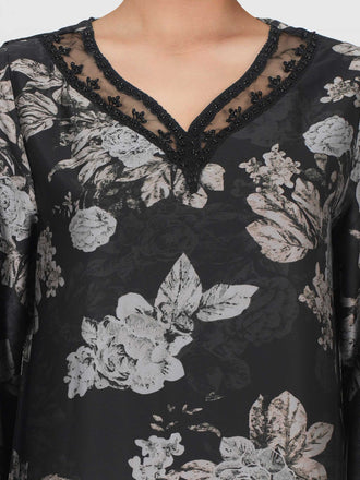 2-piece-silk-suit--embroidered-(pret)