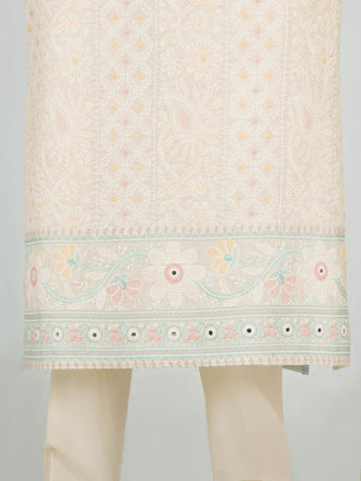 2-piece-lawn-suit--embroidered-(pret)