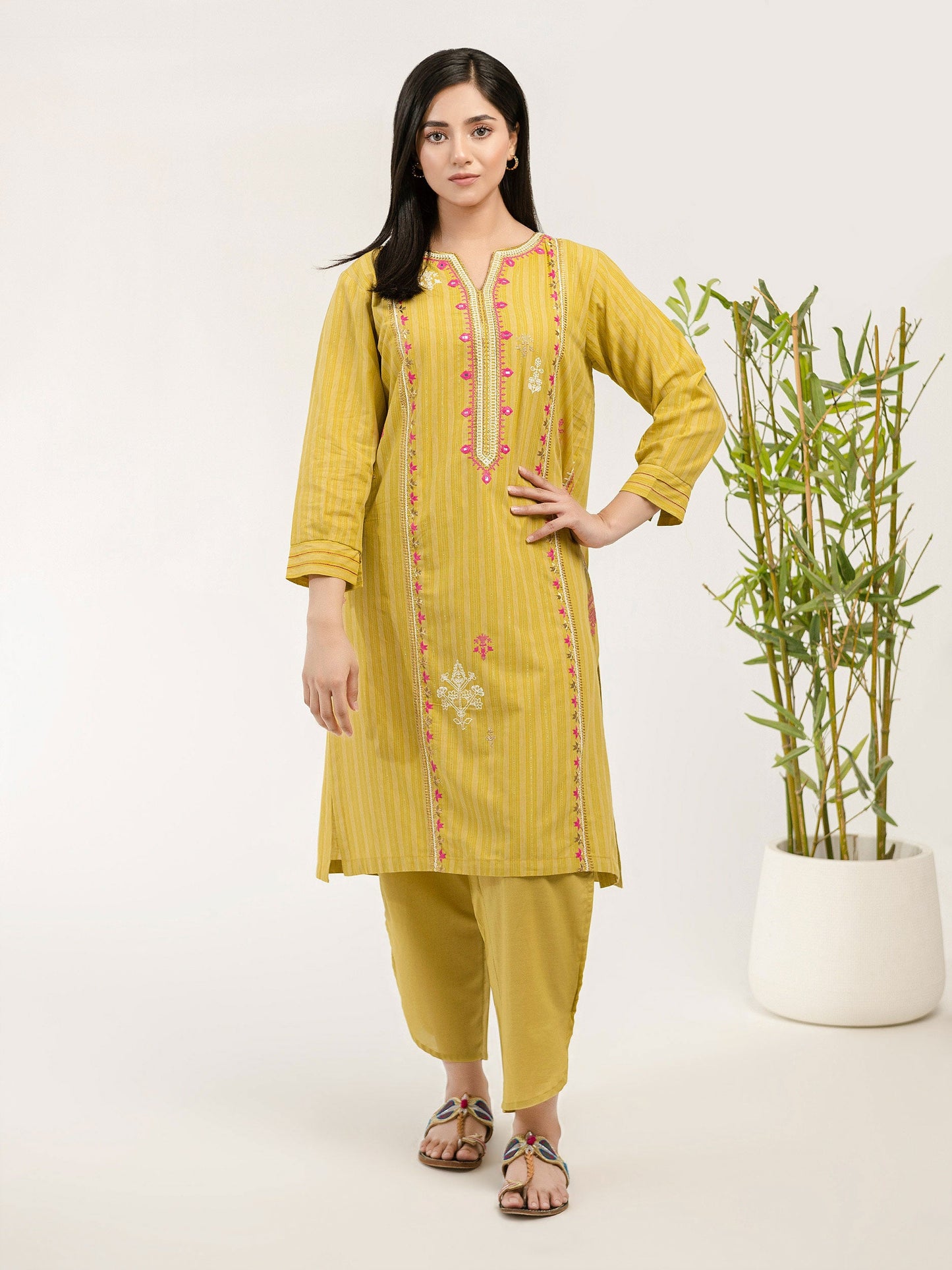 2 Piece Yarn Dyed Suit-Embroidered (Pret)