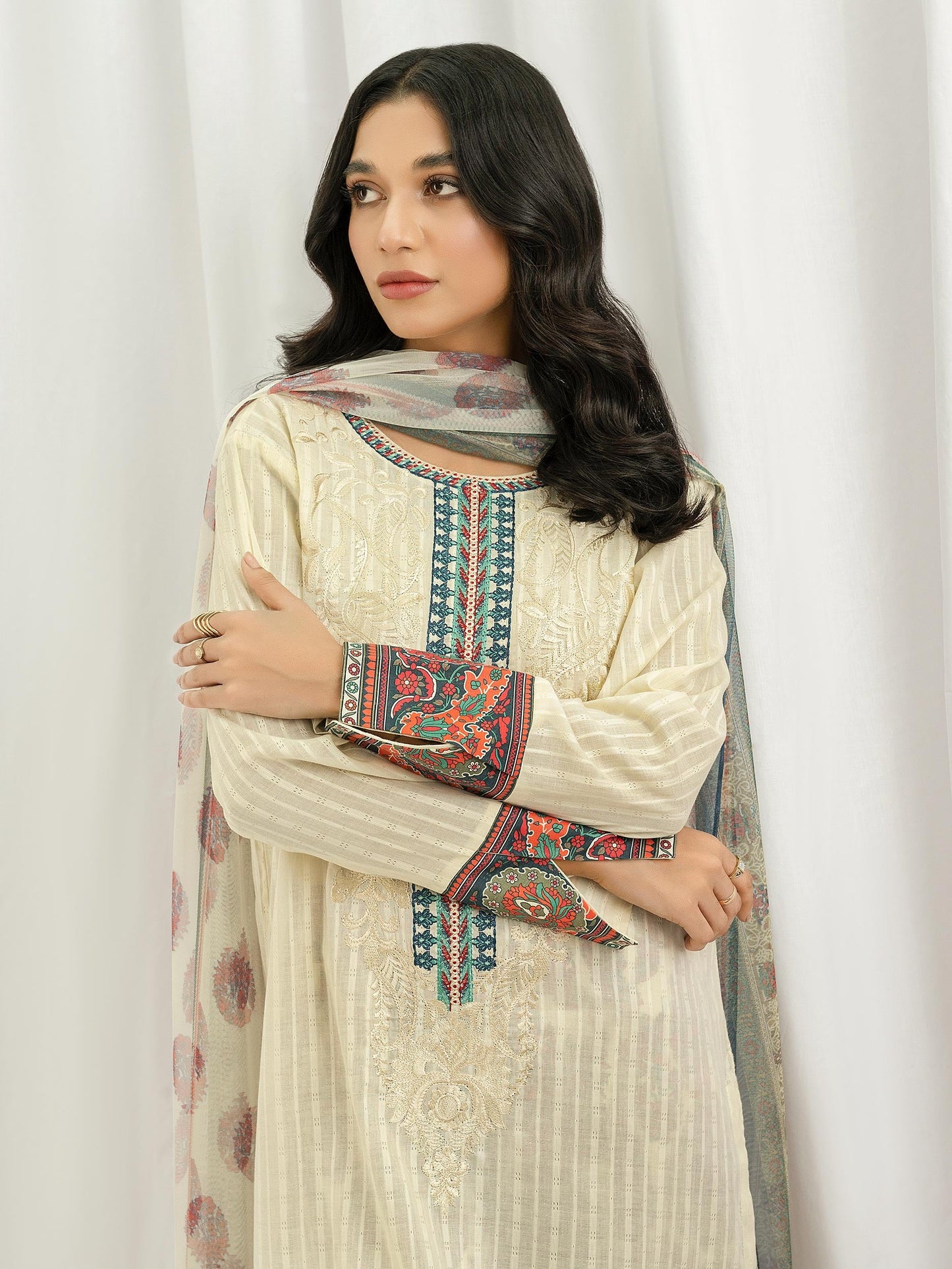 3 Piece Texture Lawn Suit- Embroidered (Pret)