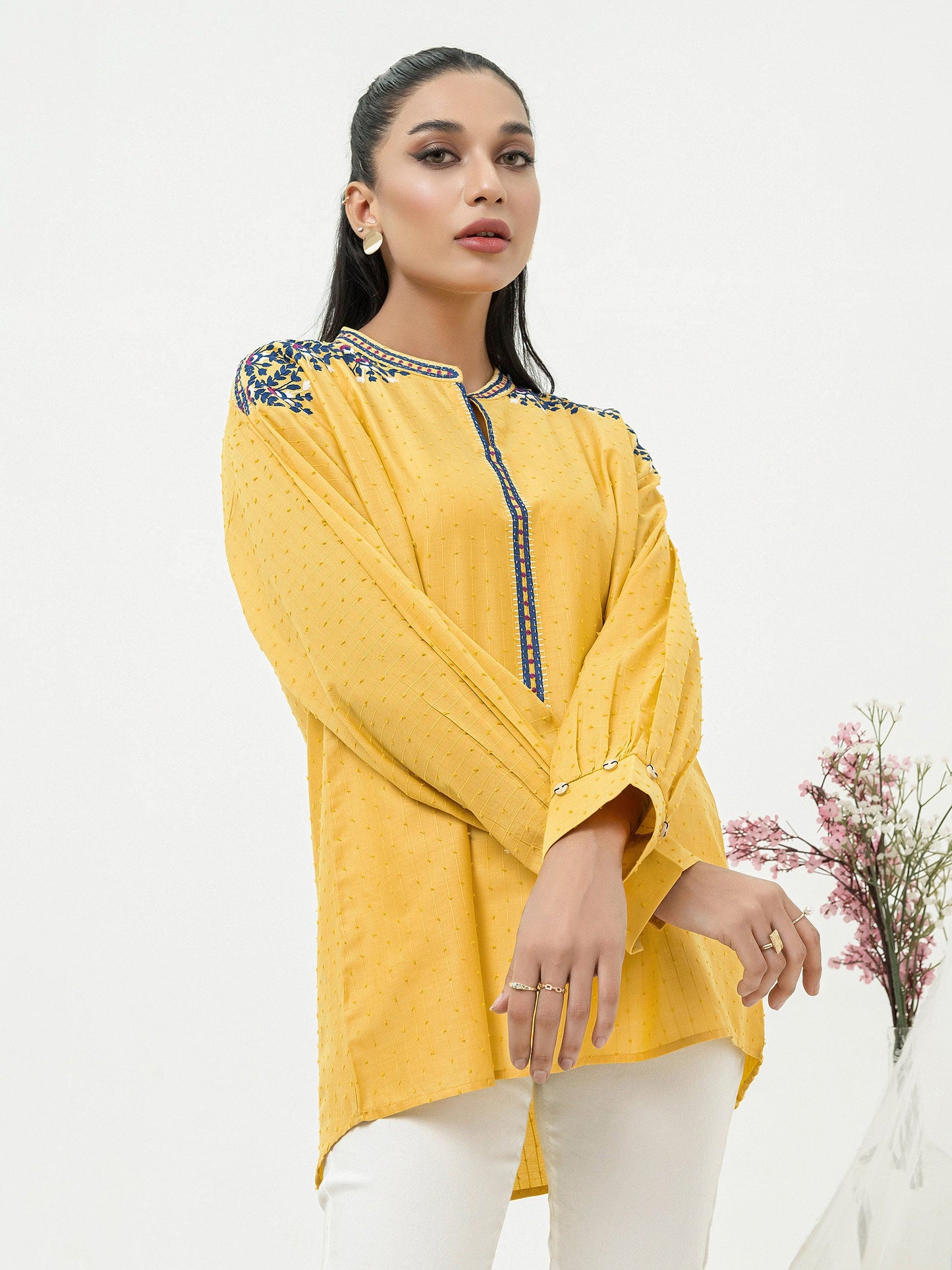 Textured Lawn Kurti-Embroidered (Pret)