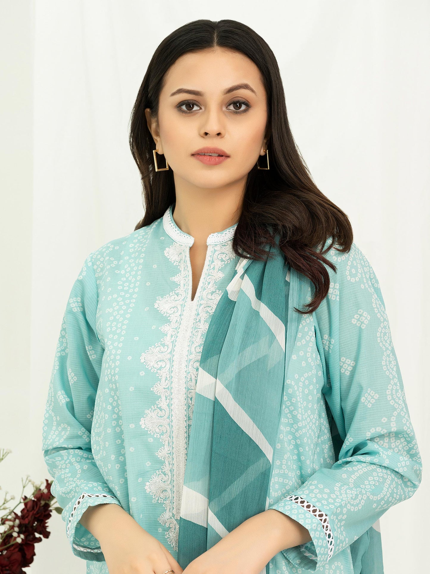 2 Piece Textured Lawn Suit-Embroidered (Pret)